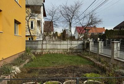 Casă cu Teren 400 Mp în Unirea - 2