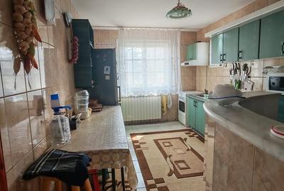 Casă cu 6 camere cu Teren 400 Mp în Central - 7