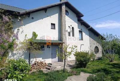 Casă cu 6 camere decomandat cu Teren 2159 Mp în Merei - 4