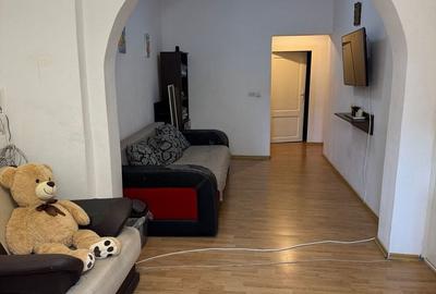 Casă cu 6 camere cu Teren 404 Mp în Buna Vestire - 3