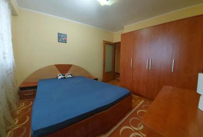 Apartament cu 3 camere decomandat în Micro 18 - 4