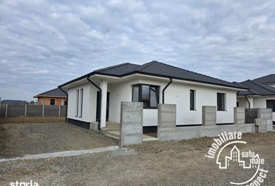 Casă cu 3 camere cu Teren 417 Mp în Central - 1