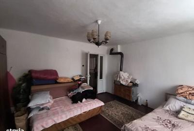 Casă cu 4 camere în Fetești - 7