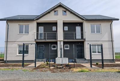 Duplex cu 4 camere în Exterior Est