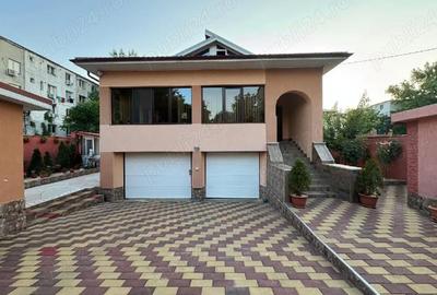 Casă cu Teren 740 Mp în Central - 3