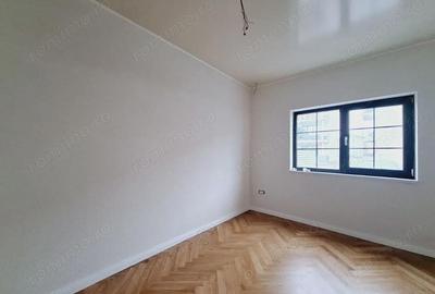 Casă cu 5 camere cu Teren 280 Mp în Braytim - 9