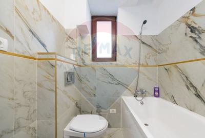 Casă cu 9 camere cu Teren 501 Mp în Hărman - 14