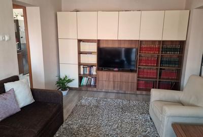 Apartament cu 3 camere semidecomandat în Central - 2