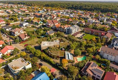 Casă individuală cu 12 camere cu Canalizare în Dumbrăvița - 2