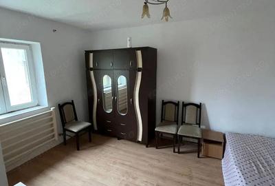 Apartament 3 camere Scoala 6 - 1