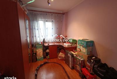 Apartament cu 3 camere semidecomandat în Nufărul - 3