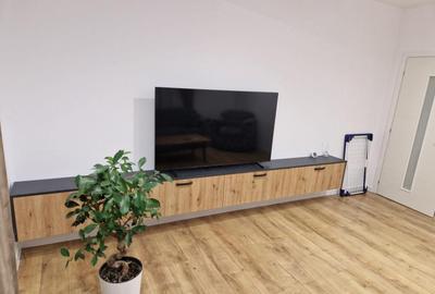 Apartament cu 3 camere decomandat în Central - 1