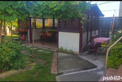 Casă cu 7 camere cu Teren 876 Mp în 2 Mai - 2