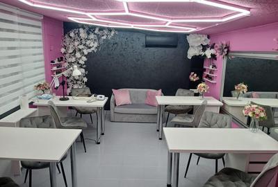 Spațiu comercial, de 50 mp, în Uverturii - 4