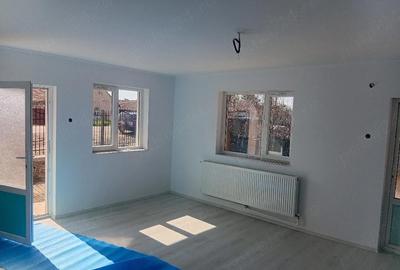 Casă cu Teren 400 Mp în Central