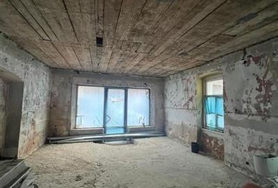 Casa zona centrala,oportunitate personalizare - 2