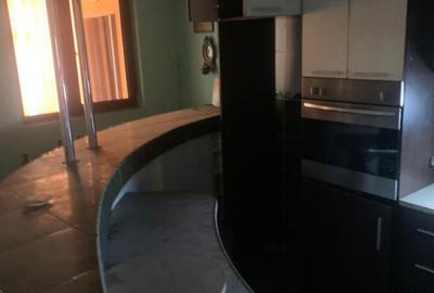 Casă cu 5 camere cu Teren 271 Mp în Enachiță Văcărescu - 16