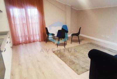 Apartament cu 3 camere decomandat în Petros