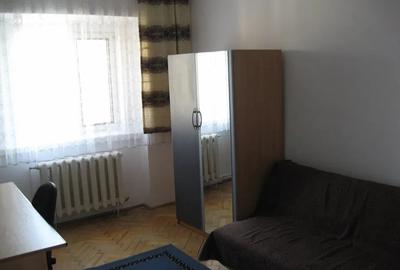 Apartament cu 3 camere, decomandat, Alexandru cel Bun