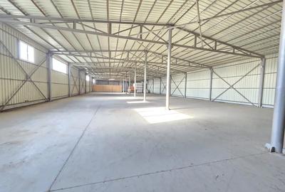 Spațiu comercial, de 1,440 mp, în Vânători - 2