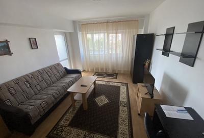 Apartament cu 2 camere decomandat, mobilat în Ultracentral