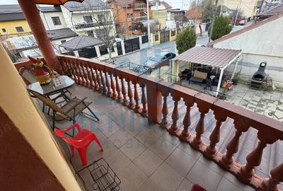 Apartament cu 3 camere semidecomandat în Craiovița Nouă - 4