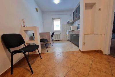 Apartament cu 2 camere decomandat în Soarelui - 4