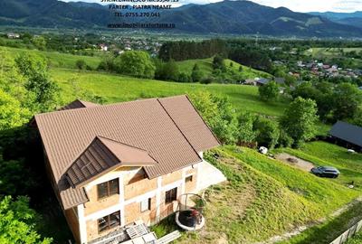 Casa la rosu D+P+E si teren 873 mp, sat Bistrita - 3