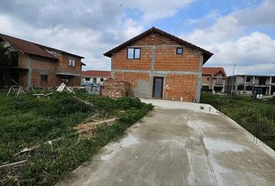 Casă cu Teren 512 Mp în Central - 3