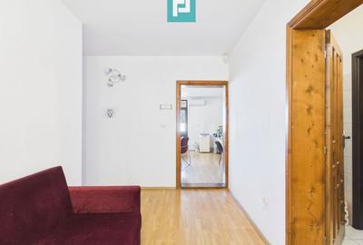 Casă individuală cu 10 camere cu Canalizare în Torontalului - 13