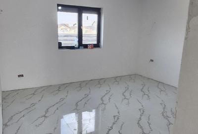 Casă cu 3 camere cu Teren 385 Mp în Central - 5