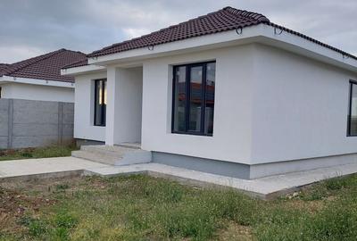 Casă cu 4 camere cu Teren 500 Mp în Central - 2
