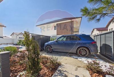 Casă cu 5 camere cu Teren 334 Mp în Vest - 39