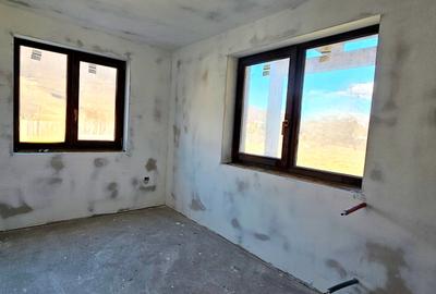 Casă cu 5 camere cu Teren 1400 Mp în Sud-Est - 6