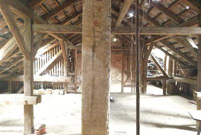 Casă individuală cu 7 camere cu Teren 502 Mp în Vest - 12