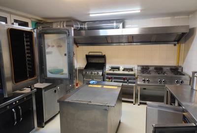 URGENT!, BLOC NOU, 2 INTRARI, SPATIU PRETABIL HORECA, NEGOCIABIL - 14