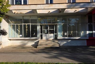 Inchiriez Spatiu Comercial in Bumbești-Jiu, str Parangului - 2