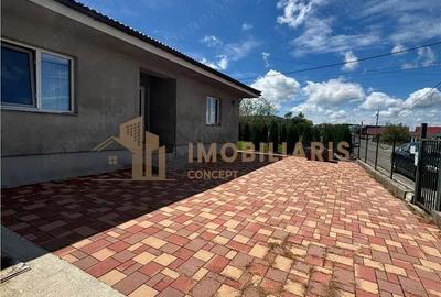 Casă cu Teren 620 Mp în Groși - 11