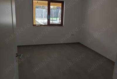 Casă cu 5 camere în Dumbrăvița - 3