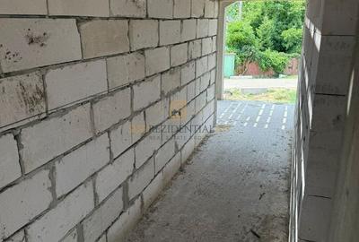 Vila individuala, teren 650 mp, 4 dormitoare, Frumusani - cash/rate - 13