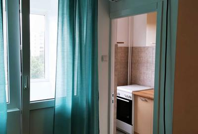 Garsonieră decomandată în Costin Georgian - 4