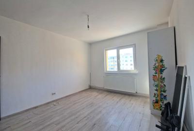 Garsonieră decomandată în Astra