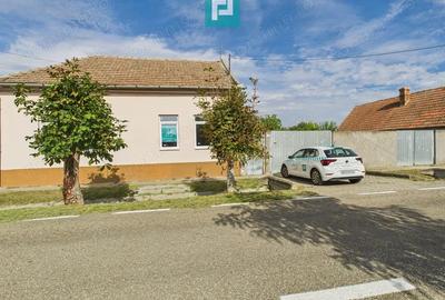 Casa spatioasa ?i solida in Pecica - 7