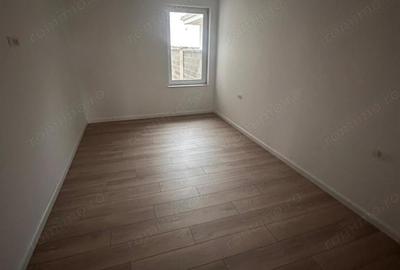 Casă cu 3 camere cu Teren 395 Mp în Covaci - 1