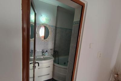Apartament cu 3 camere decomandat în Exterior Vest - 6