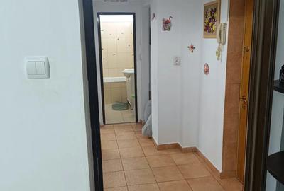 Apartament de vanzare 2 camere Ploiesti Sud 68.000 EUR - 2