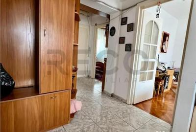 Apartament cu 3 camere decomandat în Dacia