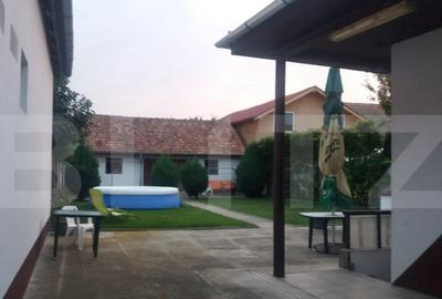 Casă cu 4 camere cu Teren 554 Mp în Central - 2