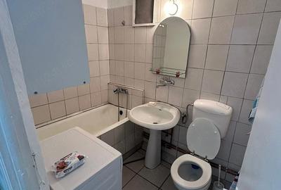 Garsonieră decomandată în Central - 2