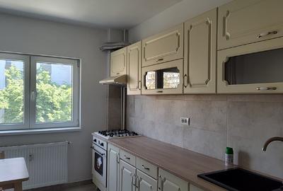 Apartament cu 4 camere semidecomandat în Ștefan cel Mare - 2